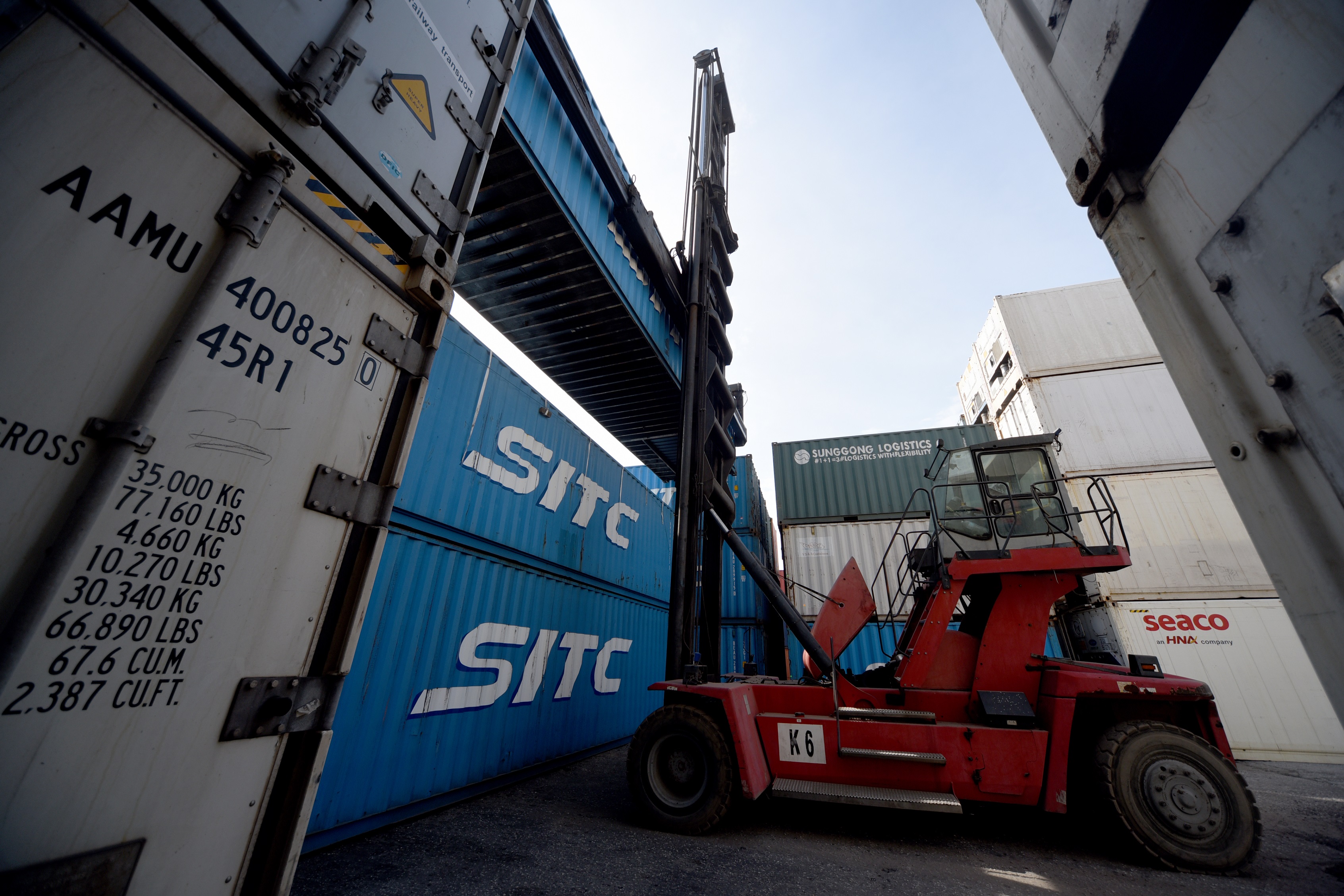 2022.6.1 热烈庆祝PG征途国际西马堆场顺利开业3.jpg 2022.6.1 热烈庆祝PG征途国际西马堆场顺利开业3.jpg